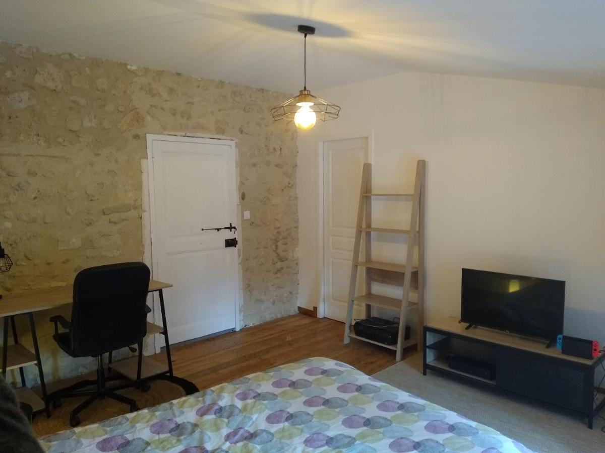 Chambre Privee - Pierrelatte Eksteriør bilde